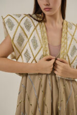 INESSCOLLECTIONS VEST-26-01B